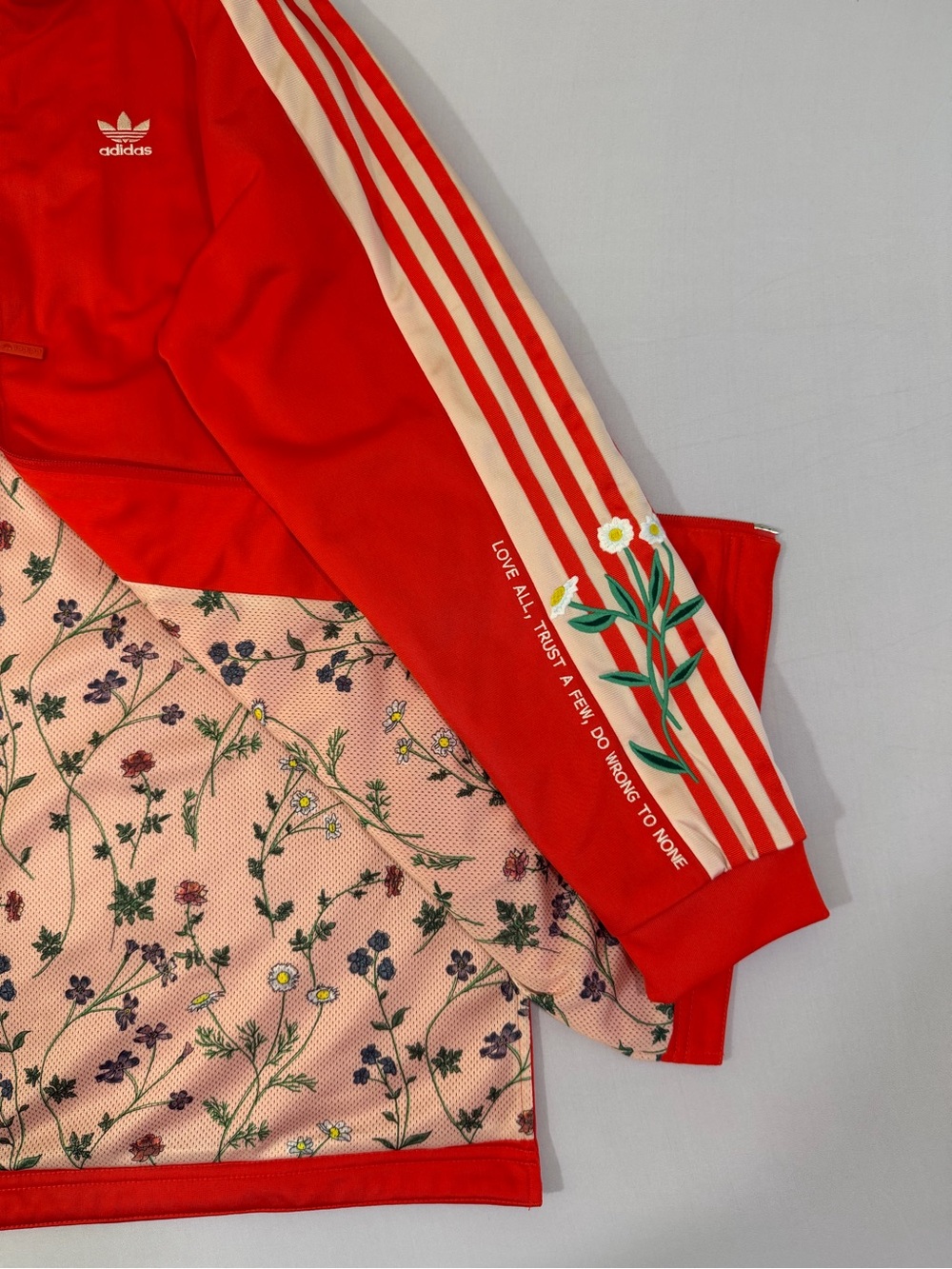 šRARE Adidas Originals Aināt No Sunshine When Iām Gone Floral Track Set NWT/NWOT - Picture 8 of 15